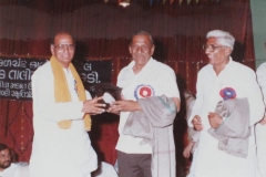 Dr M R Patel felicitated by Shri Keshubhai Sheth Unjha